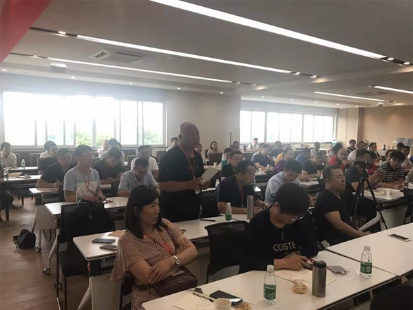 第九期《飼料效益提升與技術創新班》探討飼料企業轉型升級之路！